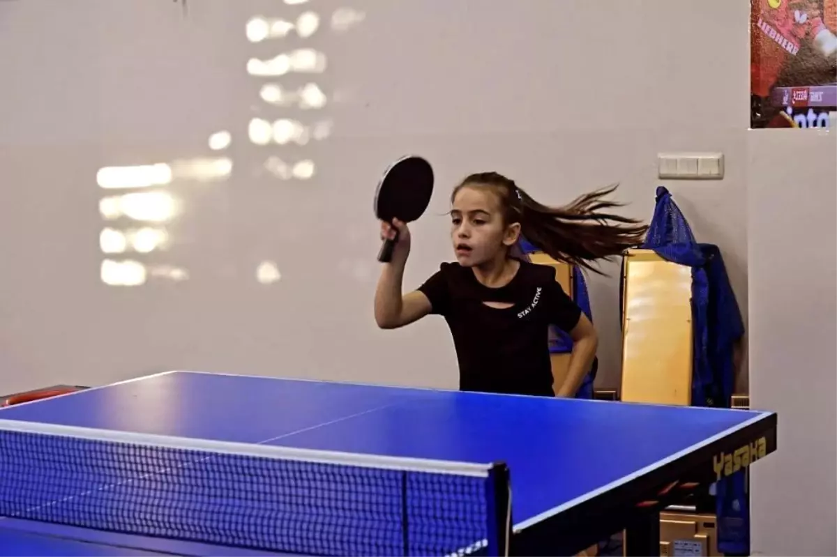 Eskişehir’de Masa Tenisi Eğitimleri Devam Ediyor