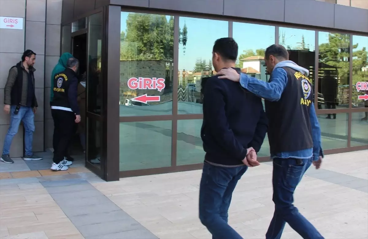 Nevşehir’de Fuhuş Operasyonu: 5 Tutuklama nevsehirde fuhus operasyonu 5 tutuklama v4wGhJsB.jpg