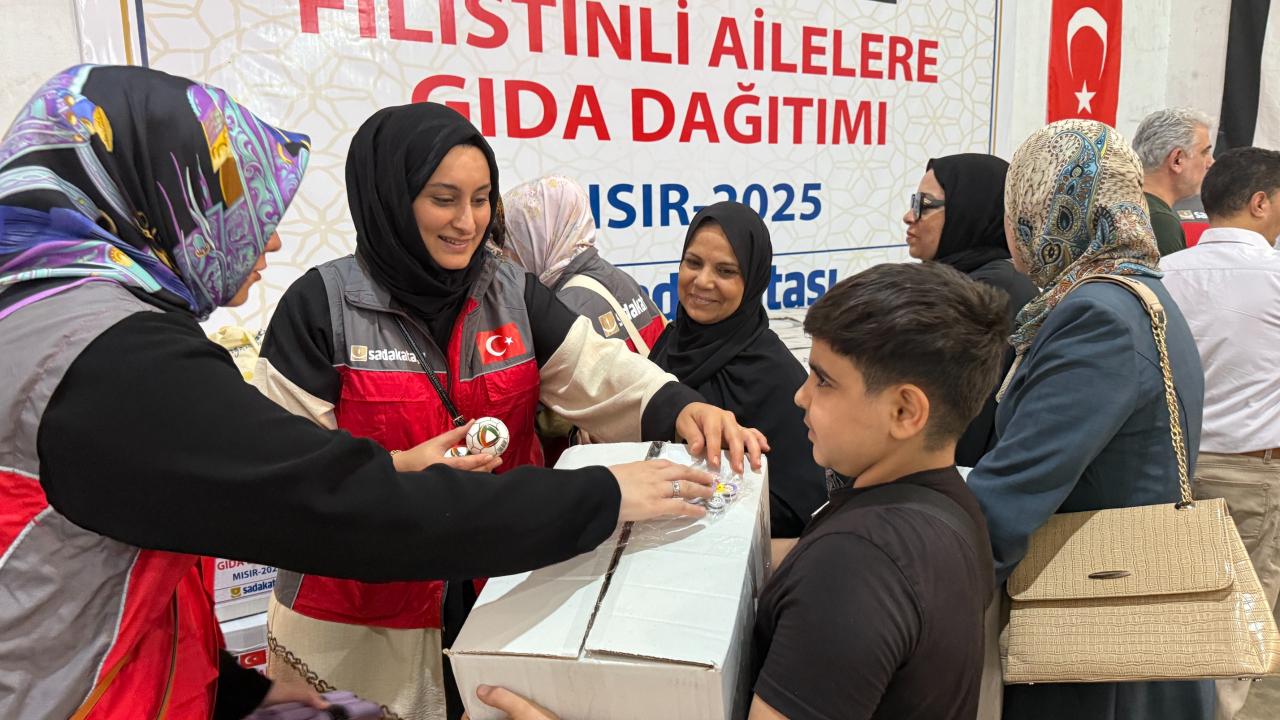 sadakatasi misirda yasayan gazzeli ailelere yardim ulastirdi DF2fdE88.jpeg