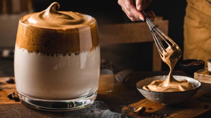 2’ye 2 yapın! Çırpılmış kahvenin sırrı suda: 5 dakika kabartıp 1 ay dondurucuda saklayın 2ye 2 yapin cirpilmis kahvenin sirri suda 5 dakika kabartip 1 ay dondurucuda saklayin AwSDlzdf.jpg