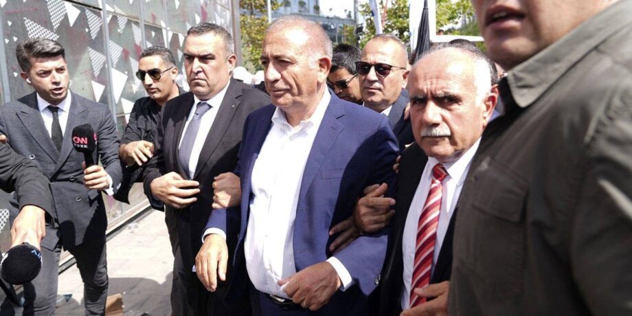 Son dakika | İtiraz reddedildi: Tekin kayyumluğa devam edecek son dakika itiraz reddedildi tekin kayyumluga devam edecek GnRsUPOE.jpg