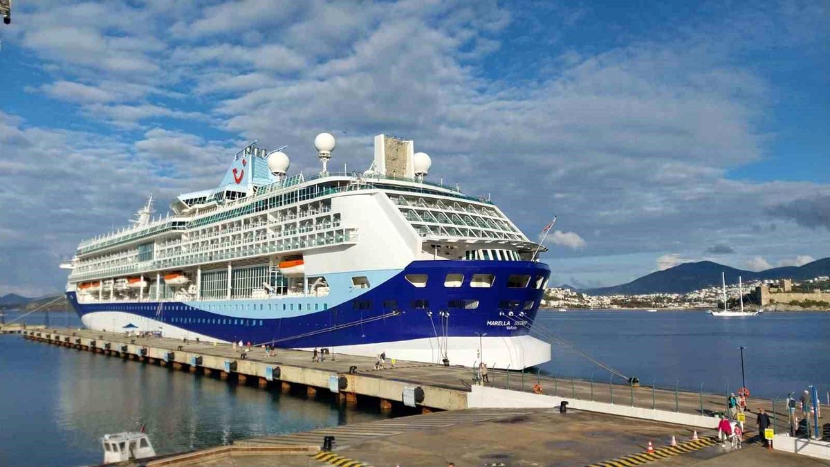 Marella Discovery Bodrum’a İndi